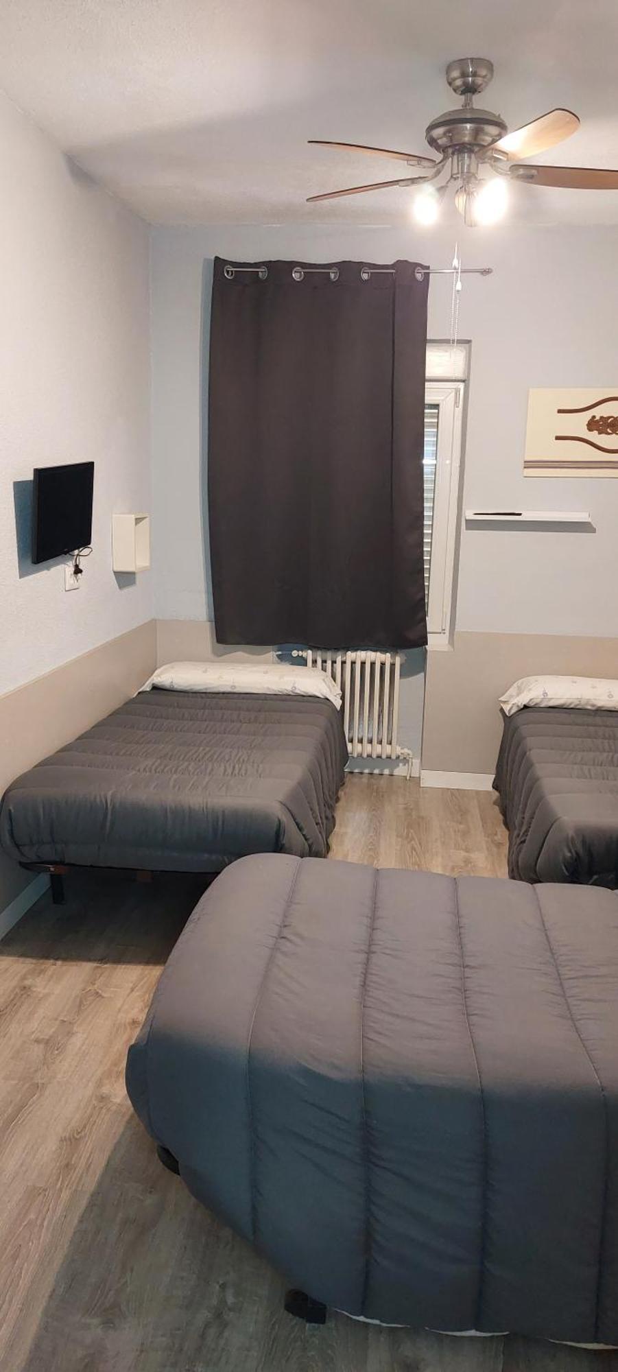 Hostal Rosales Aranda de Duero Ngoại thất bức ảnh