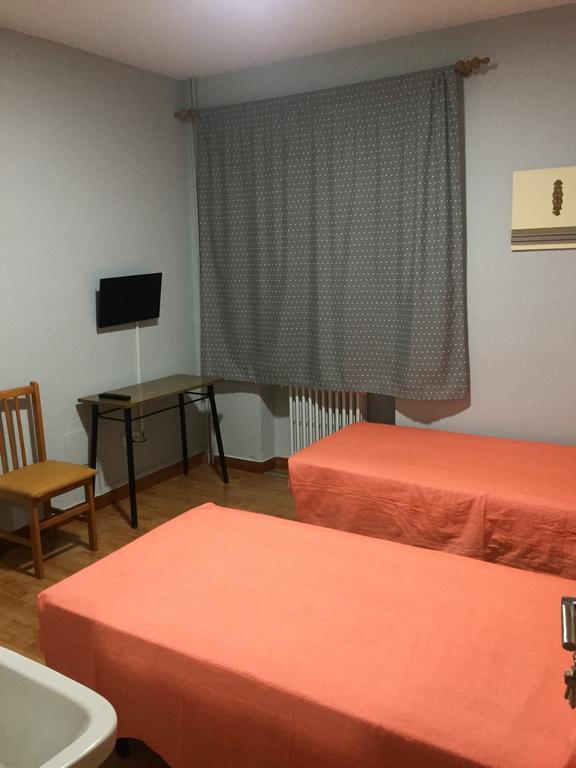 Hostal Rosales Aranda de Duero Ngoại thất bức ảnh