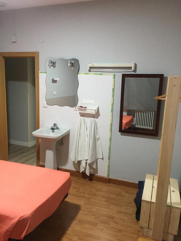 Hostal Rosales Aranda de Duero Ngoại thất bức ảnh