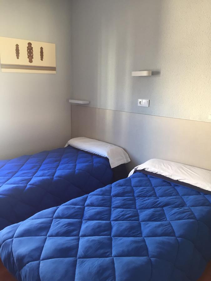 Hostal Rosales Aranda de Duero Ngoại thất bức ảnh